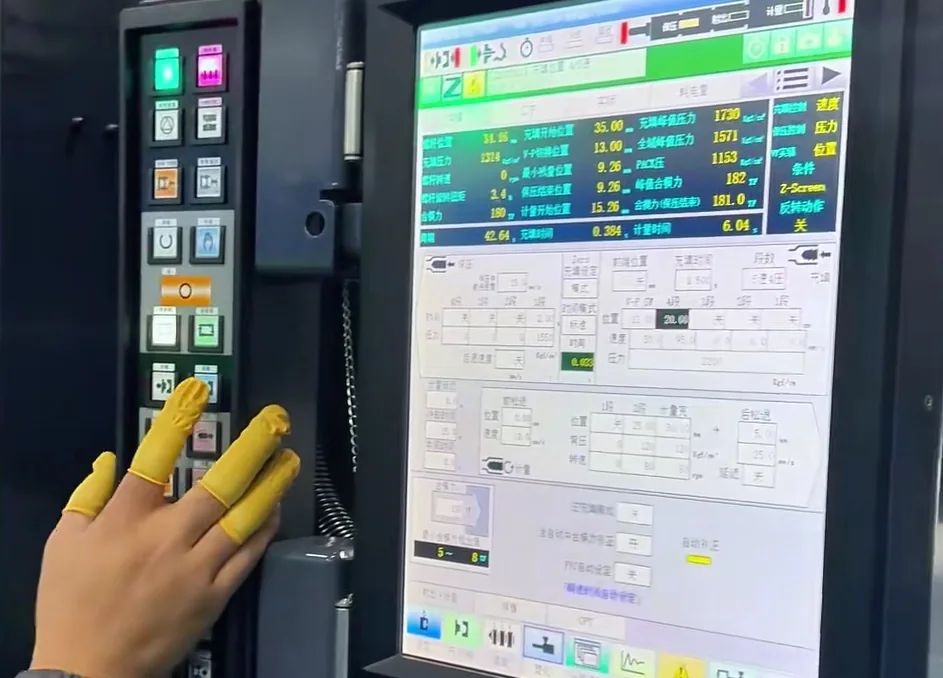 Injection press control panel during a run